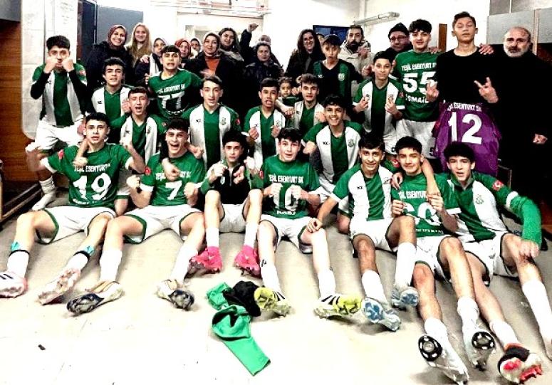 YEŞİL ESENYURTSPOR, ZİRVEYE ADIM ADIM: 2-1